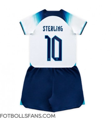 England Raheem Sterling #10 Replika Hemmatröja Barn VM 2022 Kortärmad (+ Korta byxor)